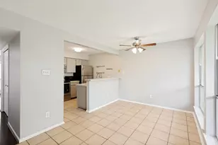 6910 Hart Ln, Austin, TX 78731 - Photo 3