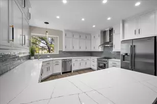 105 Rupen Dr, Lakeway, TX 78734 - Photo 13