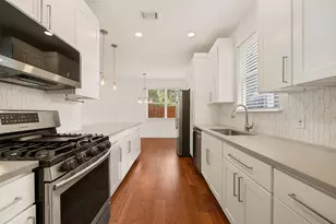 4912 Sara Dr, Austin, TX 78721 - Photo 13