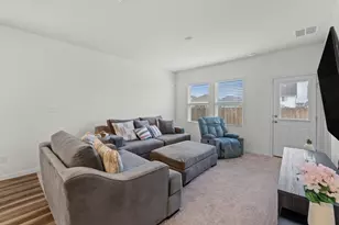 412 Gemsbok Rd, Hutto, TX 78634 - Photo 7