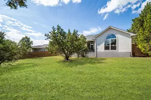 4001 Crockett Ave, Lago Vista, TX 78645 - Photo 21