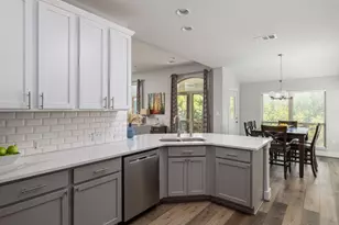 4001 Crockett Ave, Lago Vista, TX 78645 - Photo 7