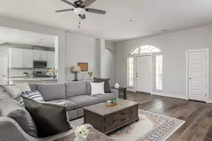 4001 Crockett Ave, Lago Vista, TX 78645 - Photo 11