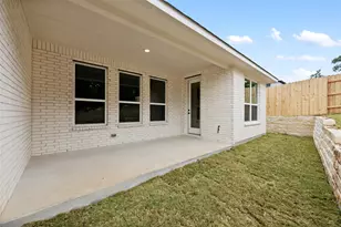 325 Knockout Rose Dr, San Marcos, TX 78666 - Photo 39