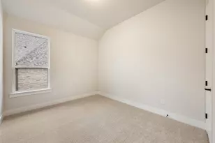 325 Knockout Rose Dr, San Marcos, TX 78666 - Photo 35