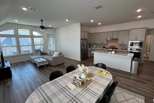 201 Dove Tree Dr, Buda, TX 78610 - Photo 5