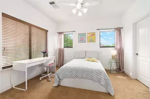 37 Autumn Oaks Dr, The Hills, TX 78738 - Photo 21