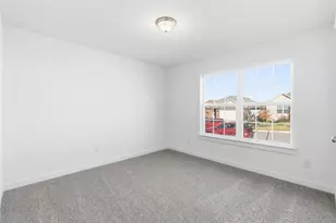 242 Seattle Slew Dr, Jarrell, TX 76537 - Photo 11