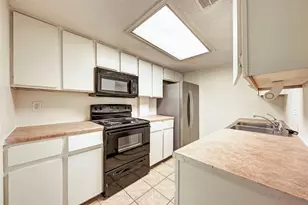 2401 Leon St, Austin, TX 78705 - Photo 7