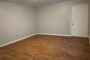 7206 Twin Crest Dr, Austin, TX 78752 - Photo 5