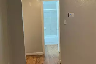 7206 Twin Crest Dr, Austin, TX 78752 - Photo 7