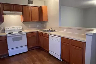 7206 Twin Crest Dr, Austin, TX 78752 - Photo 3