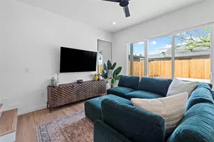 506 Krebs Ln, Austin, TX 78704 - Photo 5