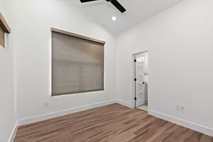 1193 E M. Franklin Ave, Austin, TX 78721 - Photo 21