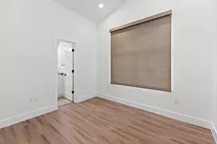 1193 E M. Franklin Ave, Austin, TX 78721 - Photo 23
