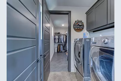 102 N Creek Court, Bertram, TX 78605 - Photo 33