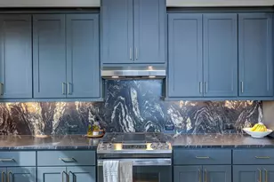 102 N Creek Ct, Bertram, TX 78605 - Photo 9