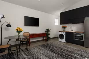 1905 Pennsylvania Ave, Austin, TX 78702 - Photo 7