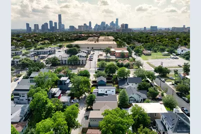 1905 Pennsylvania Avenue #B, Austin, TX 78702 - Photo 11