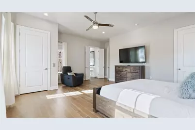 1411 Town Creek Drive #4, Austin, TX 78741 - Photo 23