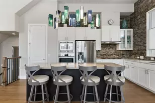 1411 Town Creek Dr, Austin, TX 78741 - Photo 9
