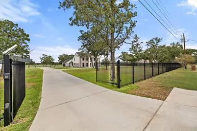 1017 County Road 229 Road, Giddings, TX 78942 - Photo 31