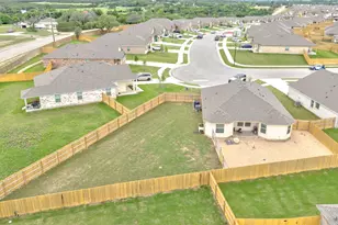 1317 Cesarina St, Harker Heights, TX 76548 - Photo 35