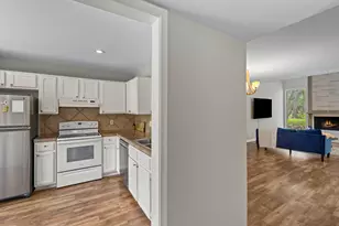 13 Casa Verde, Lakeway, TX 78734 - Photo 5