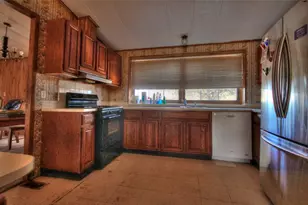 204 Lagitos Ln, Llano, TX 78643 - Photo 9