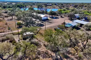 204 Lagitos Ln, Llano, TX 78643 - Photo 3