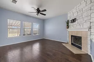 114 Almquist St, Hutto, TX 78634 - Photo 5