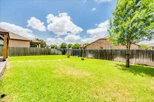 401 Waterleaf Blvd, Kyle, TX 78640 - Photo 27