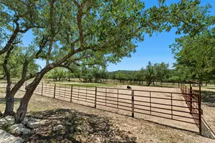 496 Middleton Rd, Spicewood, TX 78669 - Photo 33