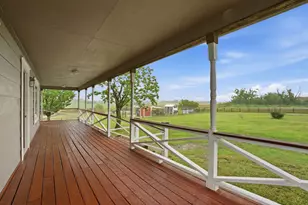 1000 Co Rd 458, Coupland, TX 78615 - Photo 5