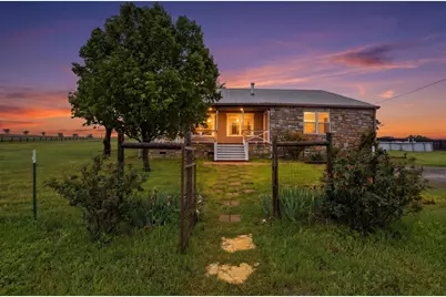 1000 County Road 458, Coupland, TX 78615 - Photo 1