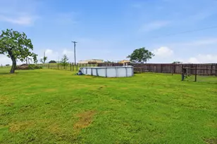 1000 Co Rd 458, Coupland, TX 78615 - Photo 23
