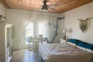 1233 Delano St, Austin, TX 78721 - Photo 9