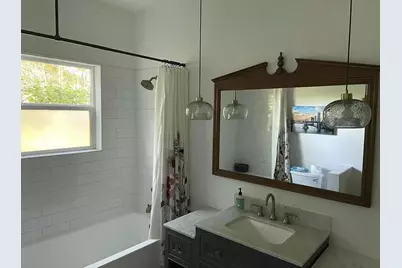 1233 Delano Street, Austin, TX 78721 - Photo 19