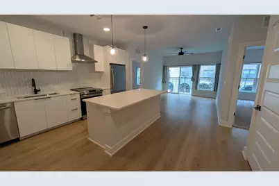 2500 Longview Street #218, Austin, TX 78705 - Photo 5