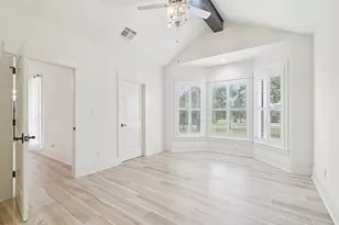 125 Carriage Ct, Bastrop, TX 78602 - Photo 11