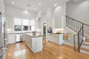 206 E Live Oak St, Austin, TX 78704 - Photo 3