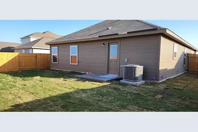 18312 Speculator Lane, Elgin, TX 78621 - Photo 15