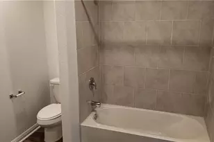 18312 Speculator Ln, Elgin, TX 78621 - Photo 9