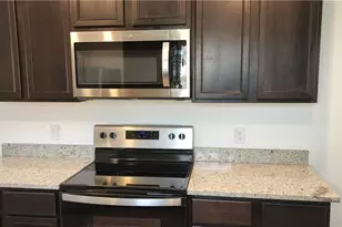 18312 Speculator Ln, Elgin, TX 78621 - Photo 5