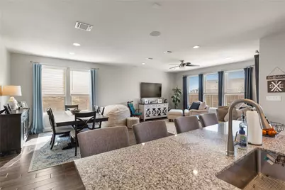 207 Duroc Drive, Hutto, TX 78634 - Photo 9