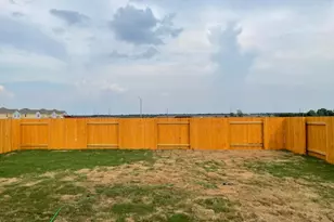 18812 Speculator Ln, Elgin, TX 78621 - Photo 23