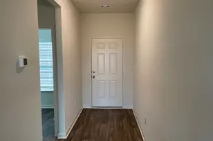 18812 Speculator Ln, Elgin, TX 78621 - Photo 5