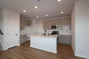 304 Emerie Wy, Georgetown, TX 78626 - Photo 3