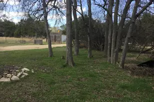 250 Rolling Oaks Dr, Driftwood, TX 78619 - Photo 17