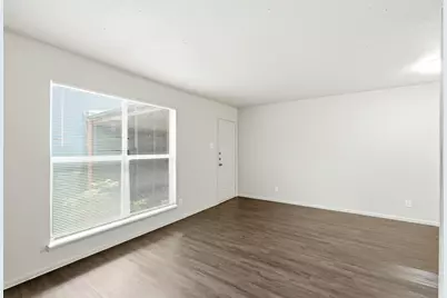2319 Greenfield Parkway #210, Austin, TX 78741 - Photo 3
